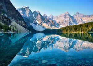 Moraine Lake, Canada Mountains