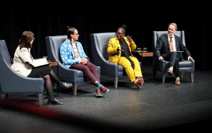 Dre Eileen de Villa, Dr James Makokis, Dre Notisha Massaquoi et Michel Rodrigue à l’événement Diverse Dialogues.